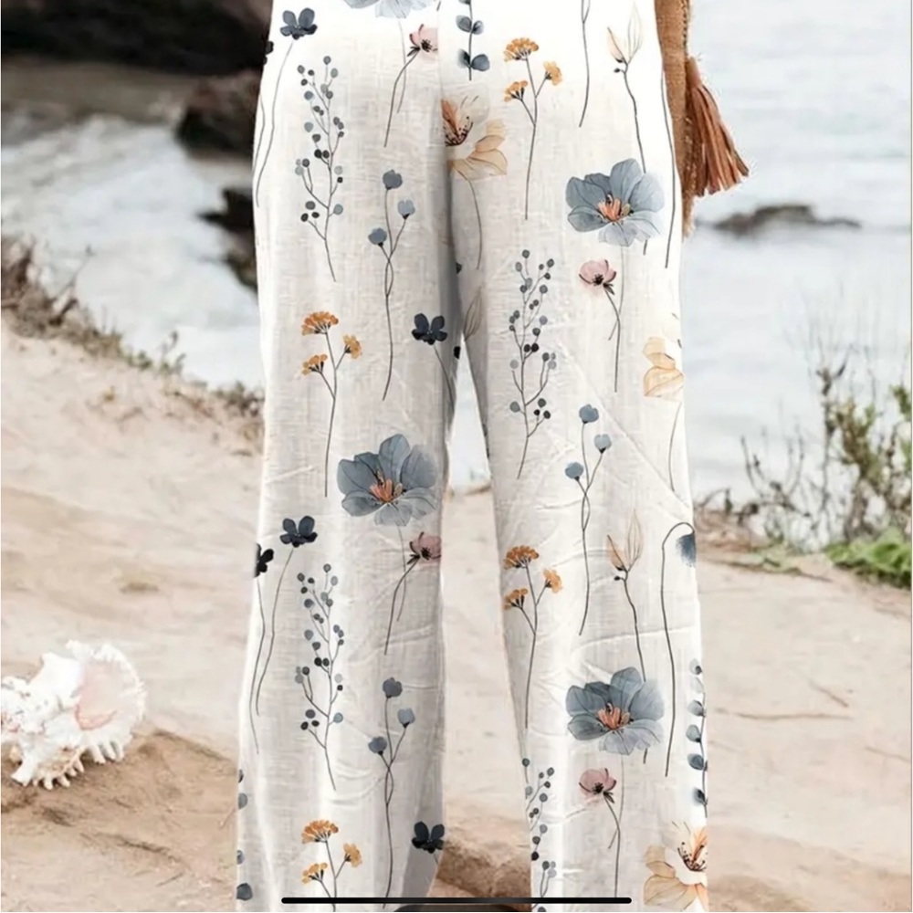 NEW Floral shirred waist white pants